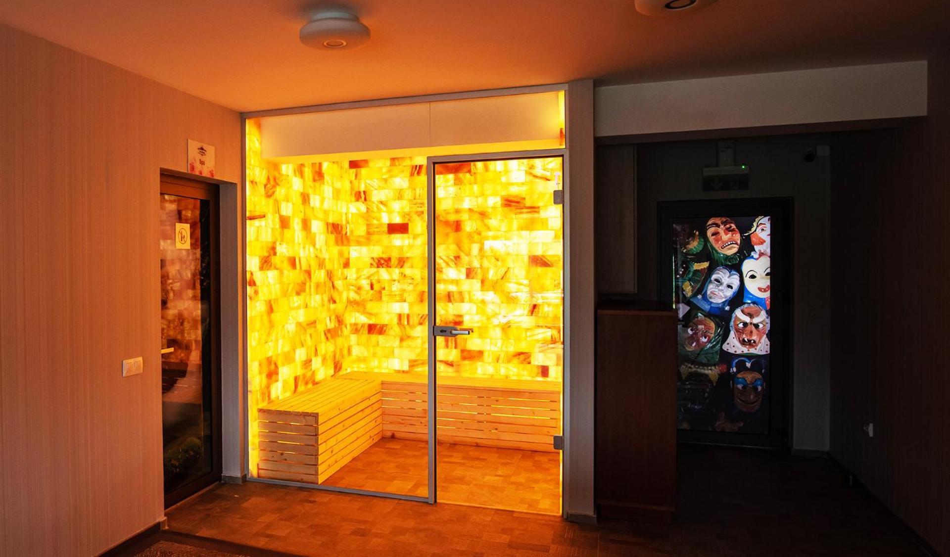 Hotel Roser House Boutique - Pe Malul Lacului Colibiţa エクステリア 写真