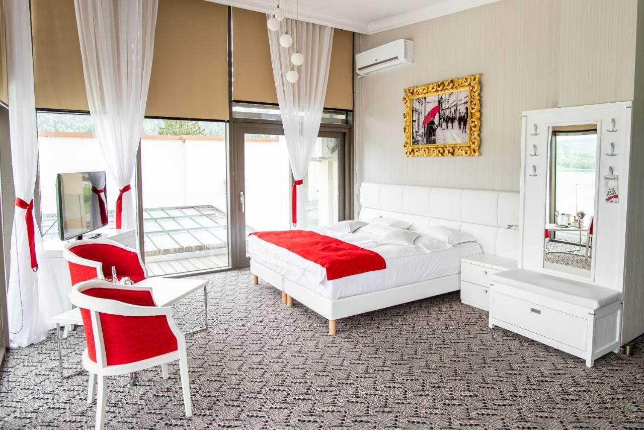 Hotel Roser House Boutique - Pe Malul Lacului Colibiţa 部屋 写真