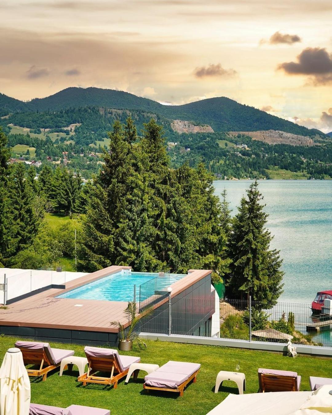Hotel Roser House Boutique - Pe Malul Lacului Colibiţa エクステリア 写真