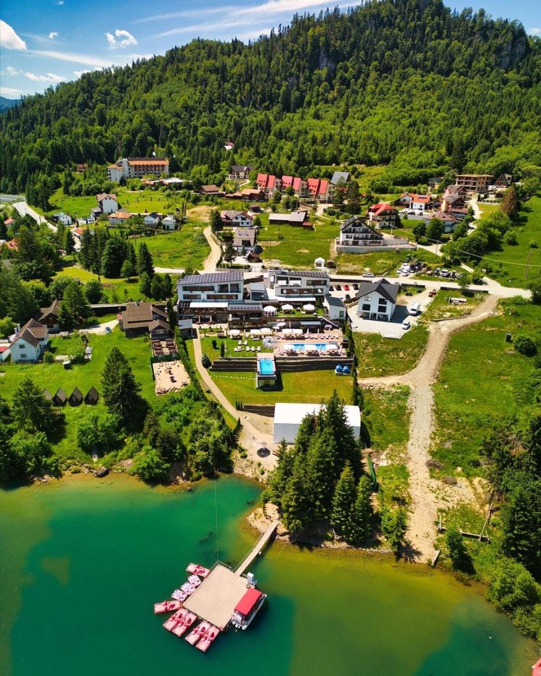 Hotel Roser House Boutique - Pe Malul Lacului Colibiţa エクステリア 写真